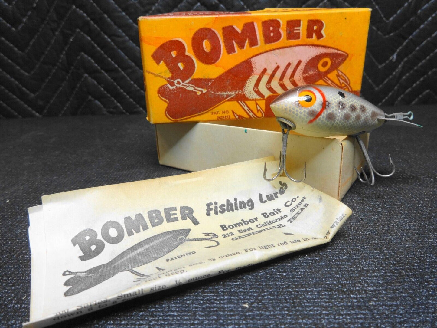 Old Package Bomber Deep Running Lure Crankbait 3.5" - Gray in Box - V8319-B
