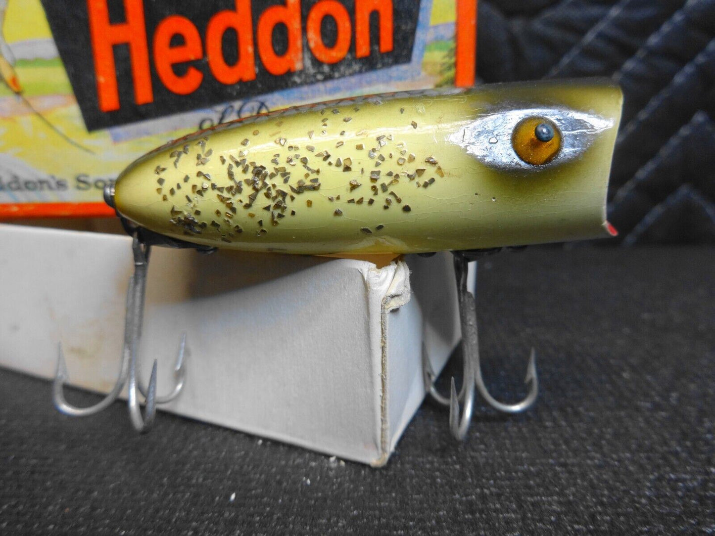 VINTAGE HEDDON BABY LUCKY 13 FISHING LURE WOODEN TACK EYES GLITTER SCALE BACK