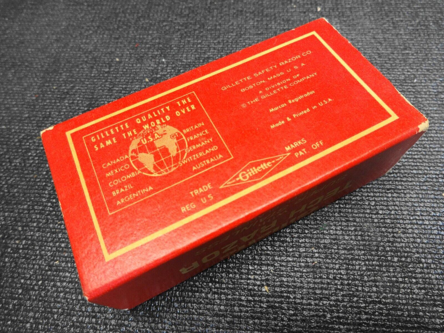 Vintage Gillette Tech Razor K4 NOS w/ Super Stainless Blades (sealed)