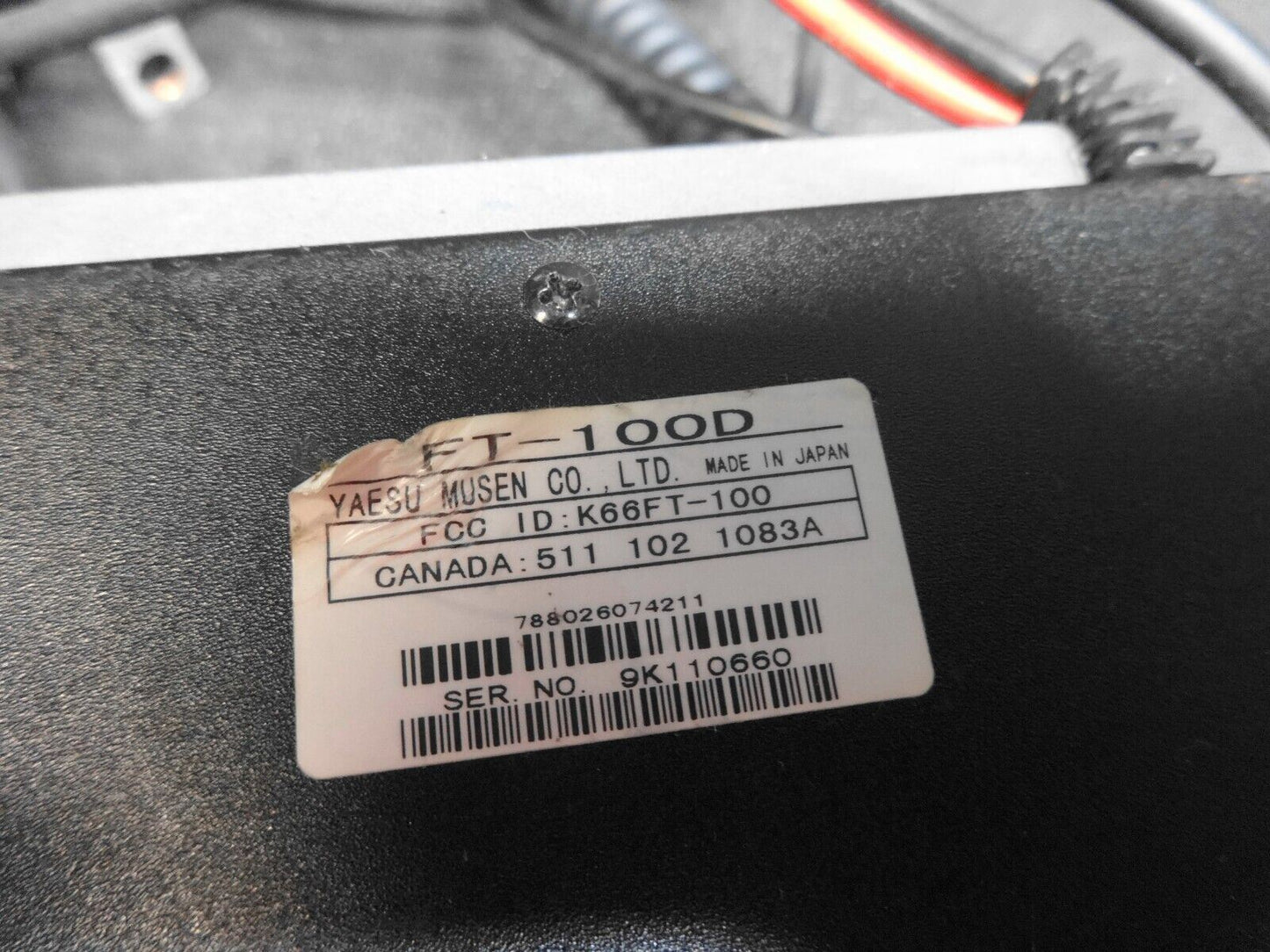 Yaesu Ham Radio Transceiver (FT100D) BASE UNIT w/ Mic, Cables, Speaker - No Head