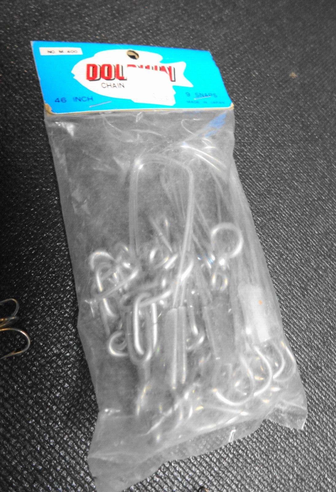 OLD Vintage FISHING TACKLE BOX LOT HOOKS LURES CRAWFISH SPOONS SPINNERS NOS