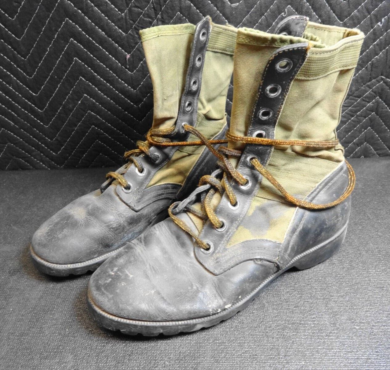 GENUINE USGI 1967 US ARMY VIETNAM WAR ERA JUNGLE BOOTS - SIZE 8R