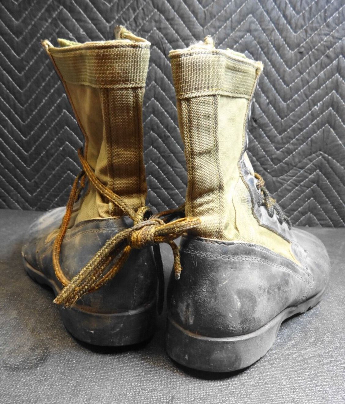 GENUINE USGI 1967 US ARMY VIETNAM WAR ERA JUNGLE BOOTS - SIZE 8R