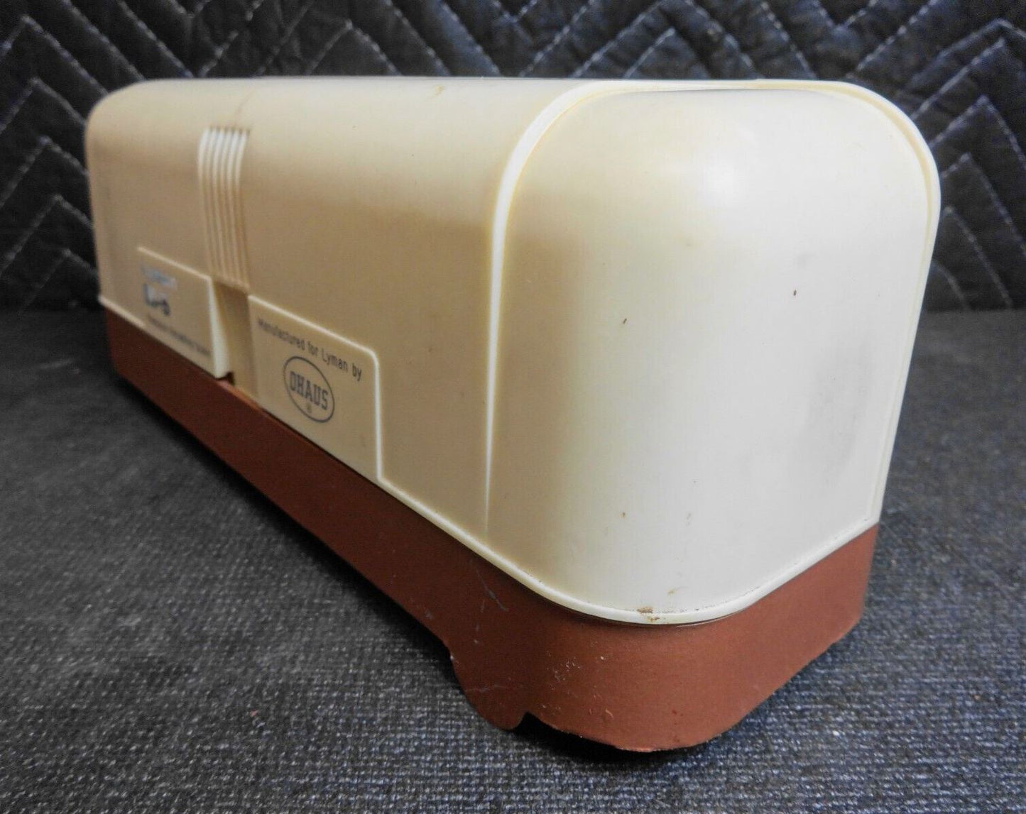 Lyman M-5 (Magnetic Damping) Precision Reloading Powder Scale by Ohaus