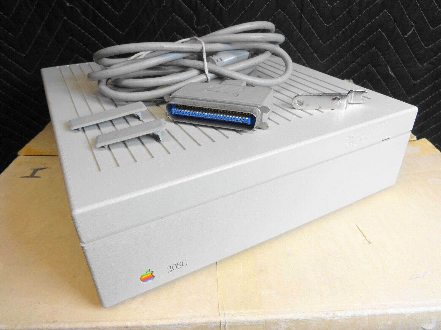 Vintage Apple Hard Disc 20SC Model M2604 w/ Original Box, Cables & Inserts