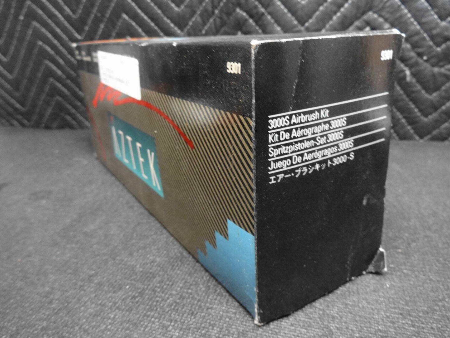 NOS TESTORS Aztek Airbrush 3000 S Series Vintage in retail package - NIB