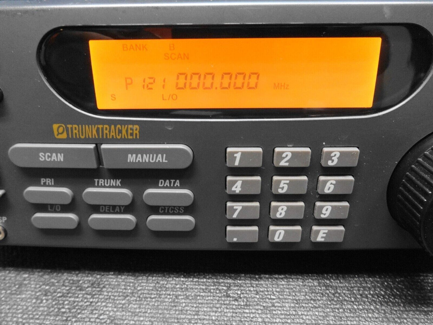 Uniden Bearcat BC895XLT TrunkTracker 300 Channel Base Scanner