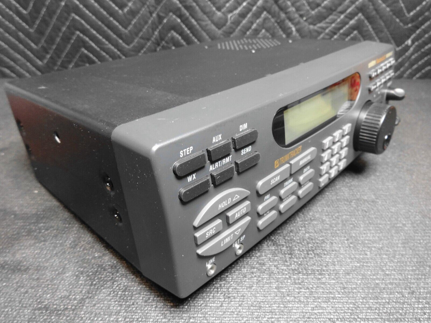 Uniden Bearcat BC895XLT TrunkTracker 300 Channel Base Scanner