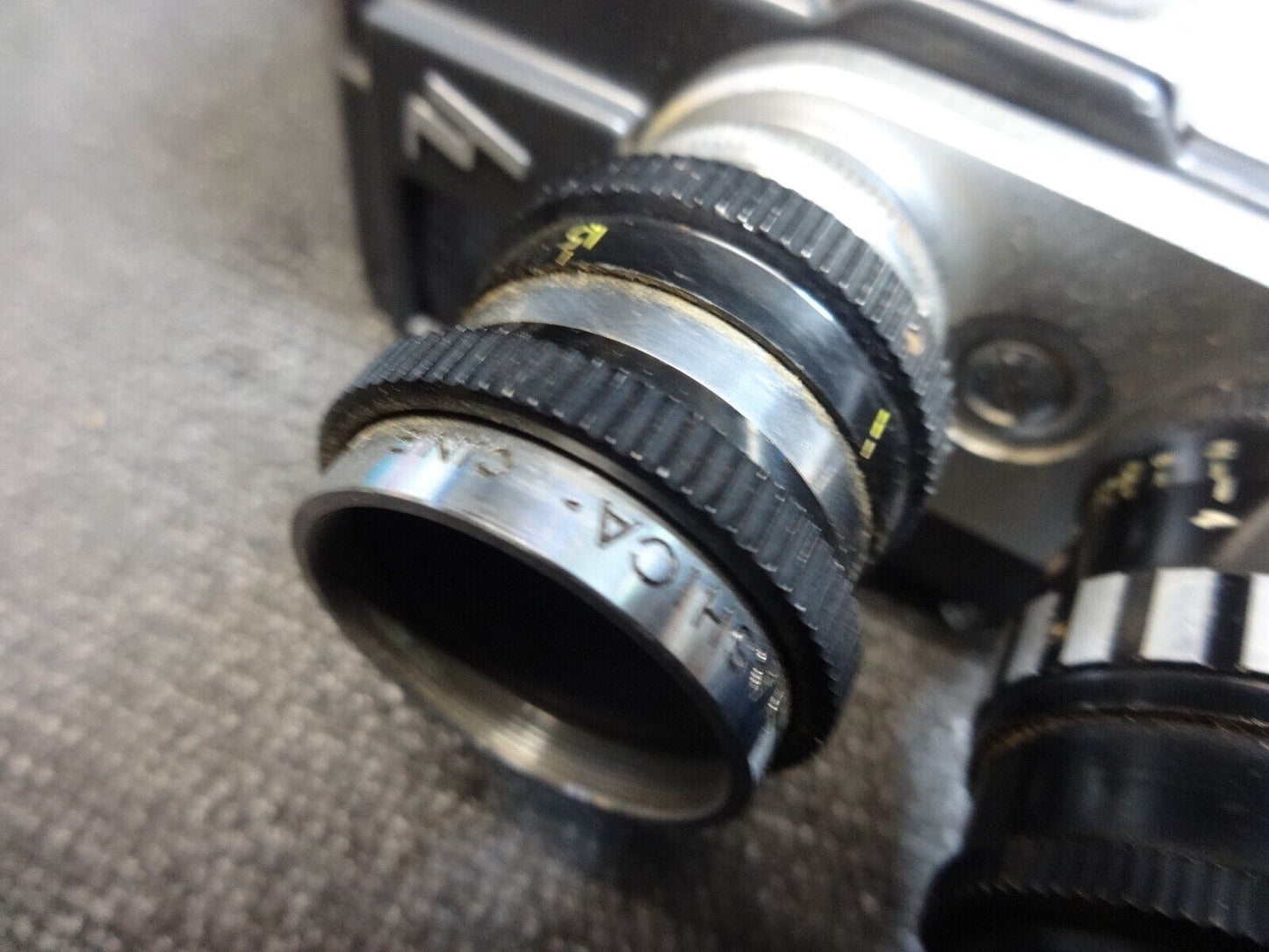 YASHICA 8 Model T-2 8MM MOVIE CAMERA W/Lenses | Released late 1950s