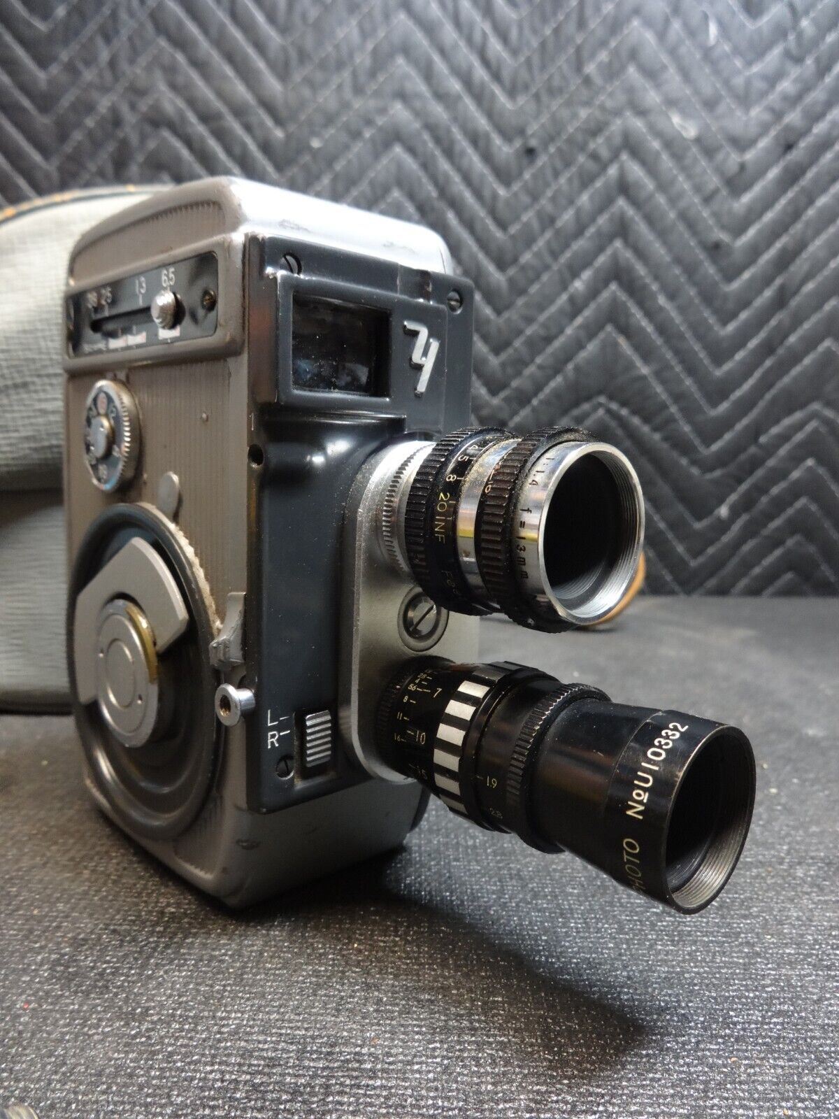 YASHICA 8 Model T-2 8MM MOVIE CAMERA W/Lenses | Released late 1950s