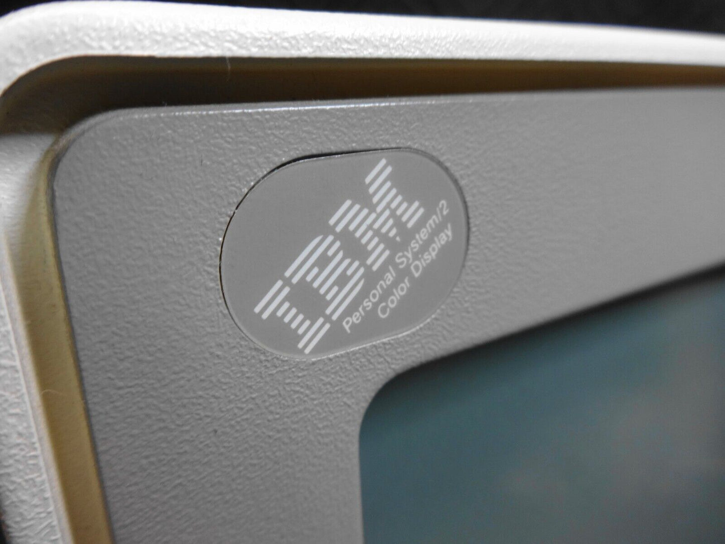 IBM PS/2 8512-001 VGA/XGA 14" Color CRT Monitor for Vintage IBM PC Computer