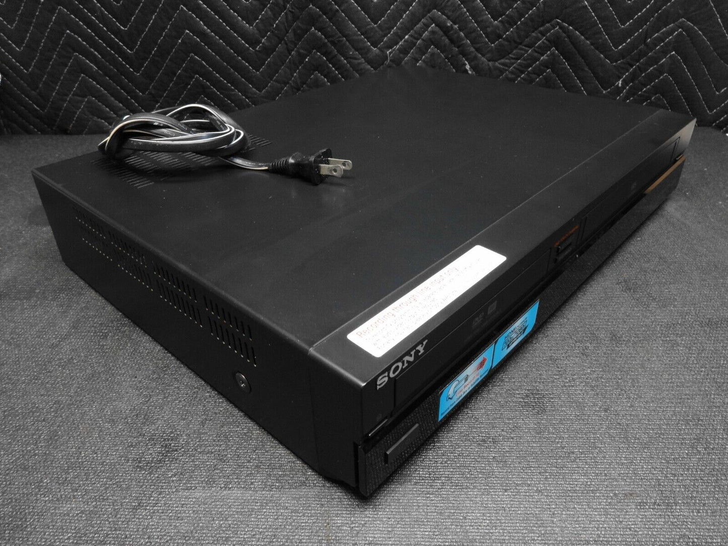 Sony VCR DVD Combo Player/Recorder Dubbing RDR-VX555 - *SERVICED*