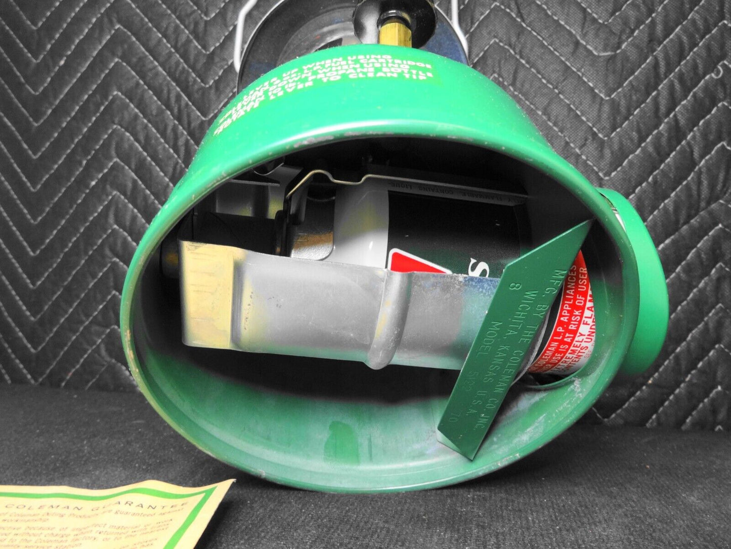 VTG NOS Coleman 5122-700 LP Gas Single Mantle Globe Lantern Green w/Box papers