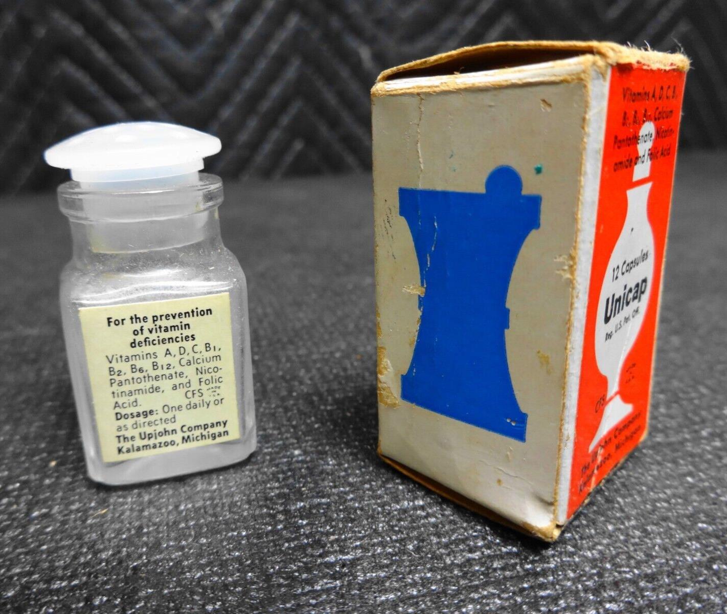 Vtg Disney Disneyland Unicap Vitamins Upjohn Memorabilia Box Pamphlet 1970