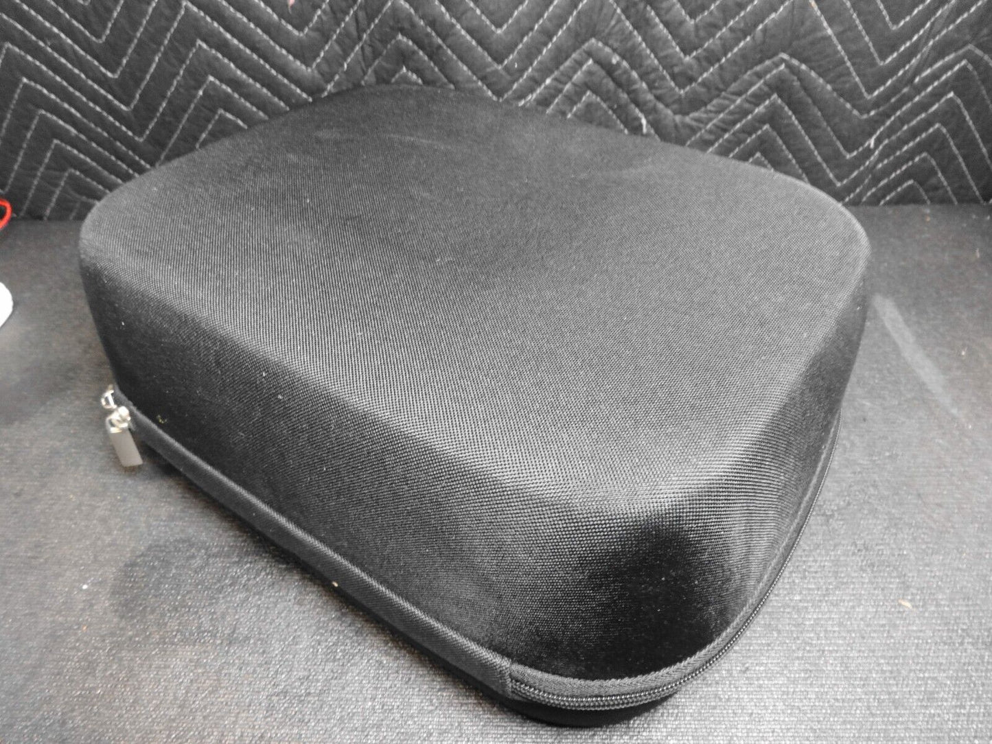 Steadycam Merlin Camera Stabilizing System