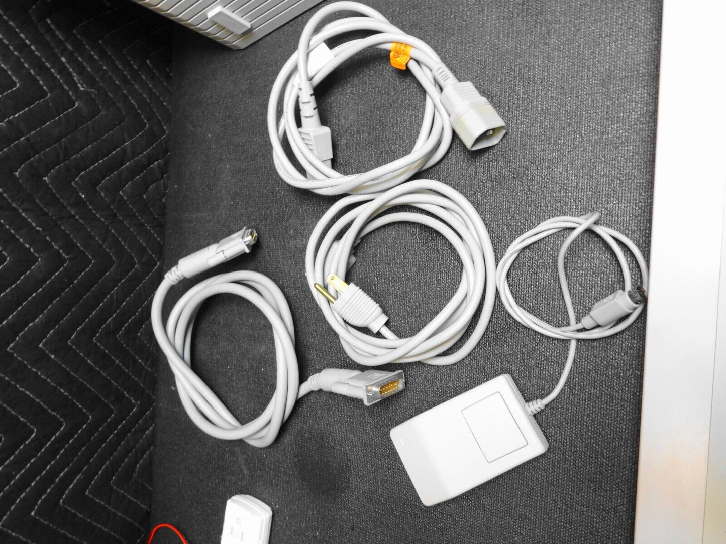 Vintage Apple Macintosh IIci Mac M5780 Computer, Monitor, Mouse, Keyboard