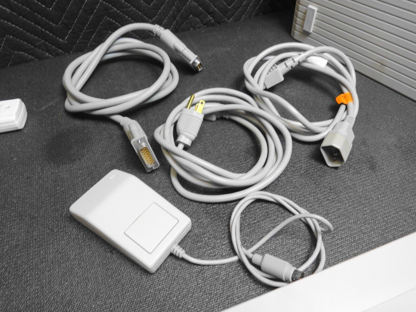 Vintage Apple Macintosh IIci Mac M5780 Computer, Monitor, Mouse, Keyboard