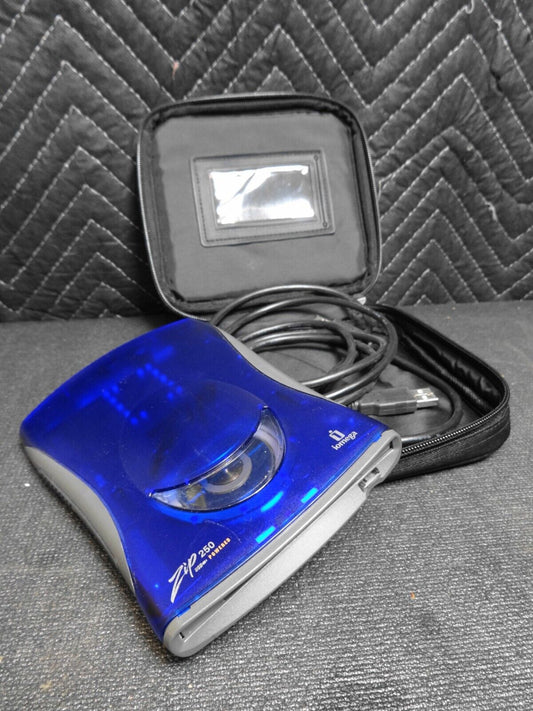 Iomega Zip 250 USB Powered External Drive Z250USBPCMBP w/ Cable & Case