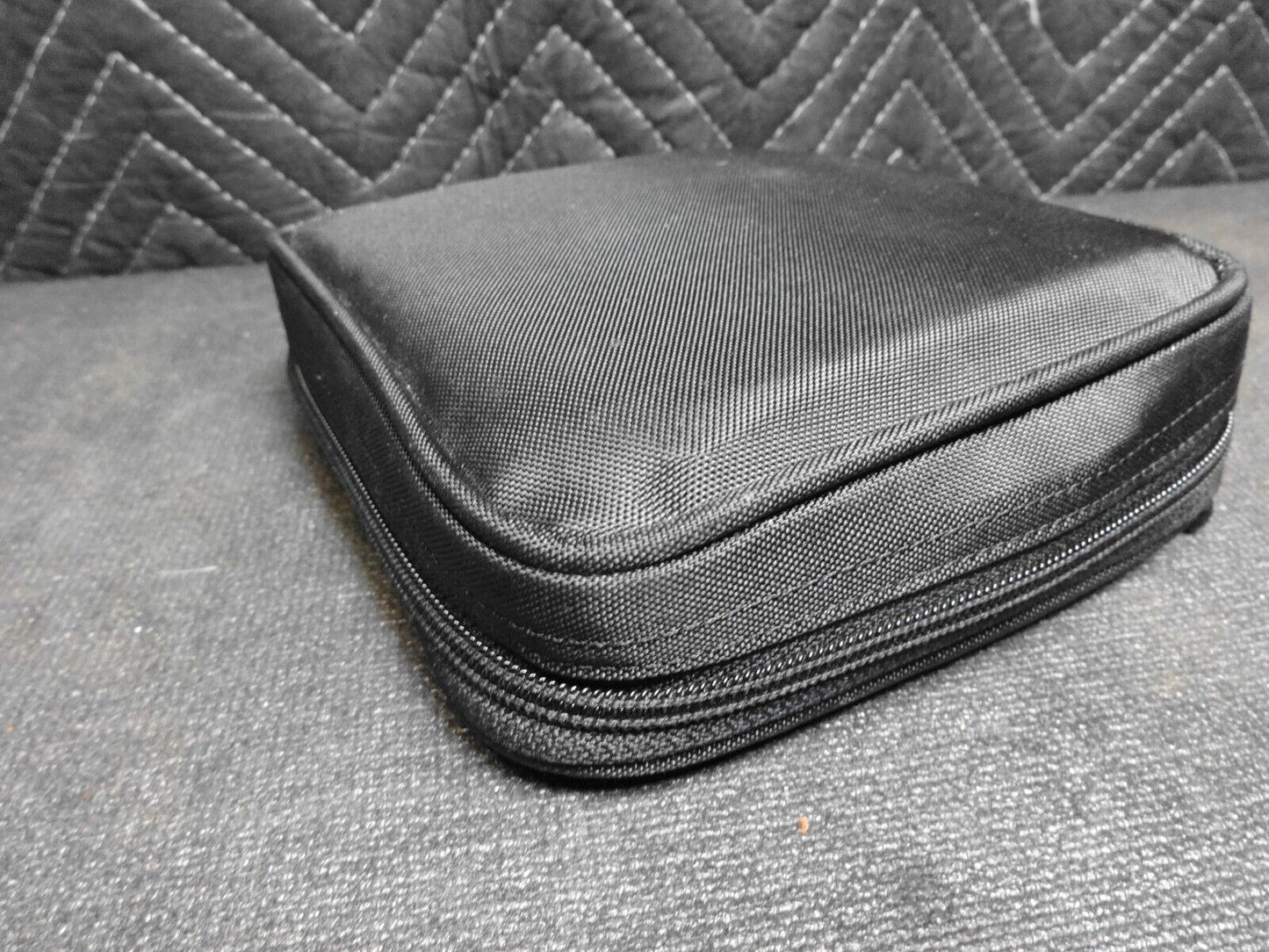 Iomega Zip 250 USB Powered External Drive Z250USBPCMBP w/ Cable & Case