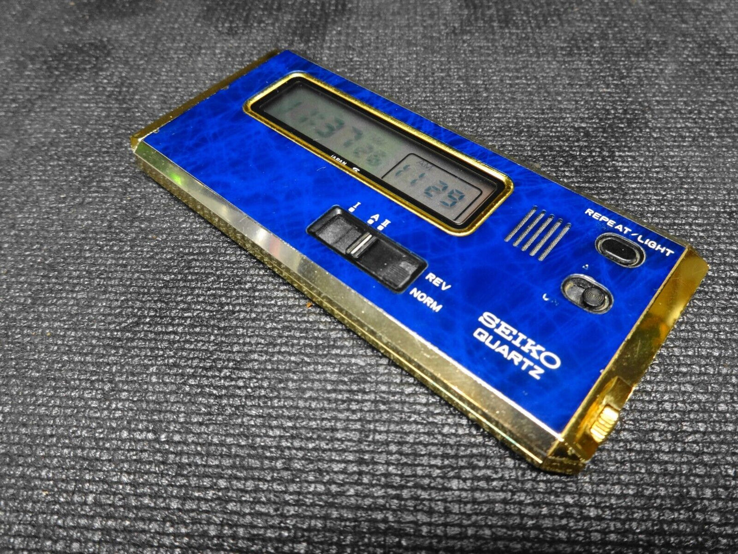 VINTAGE SEIKO QUARTZ BASE METAL ALARM CLOCK 7411-003L SEIKOSHA CO.