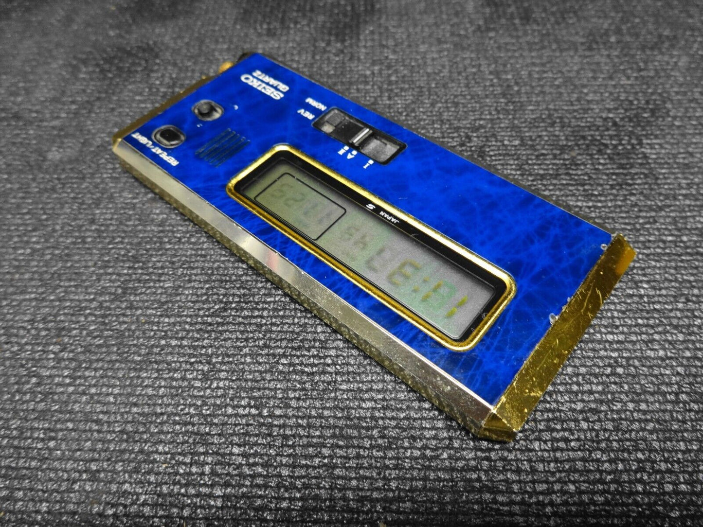 VINTAGE SEIKO QUARTZ BASE METAL ALARM CLOCK 7411-003L SEIKOSHA CO.