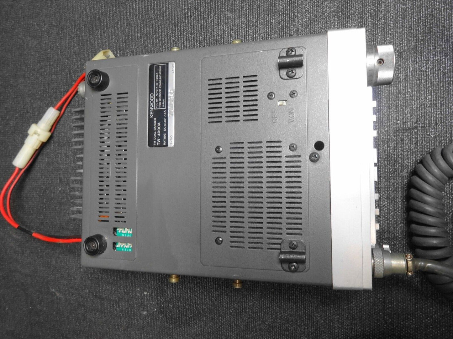 KENWOOD TW-4000A DUAL-BANDER w/ MC-48 MIC - TRANSCEIVER