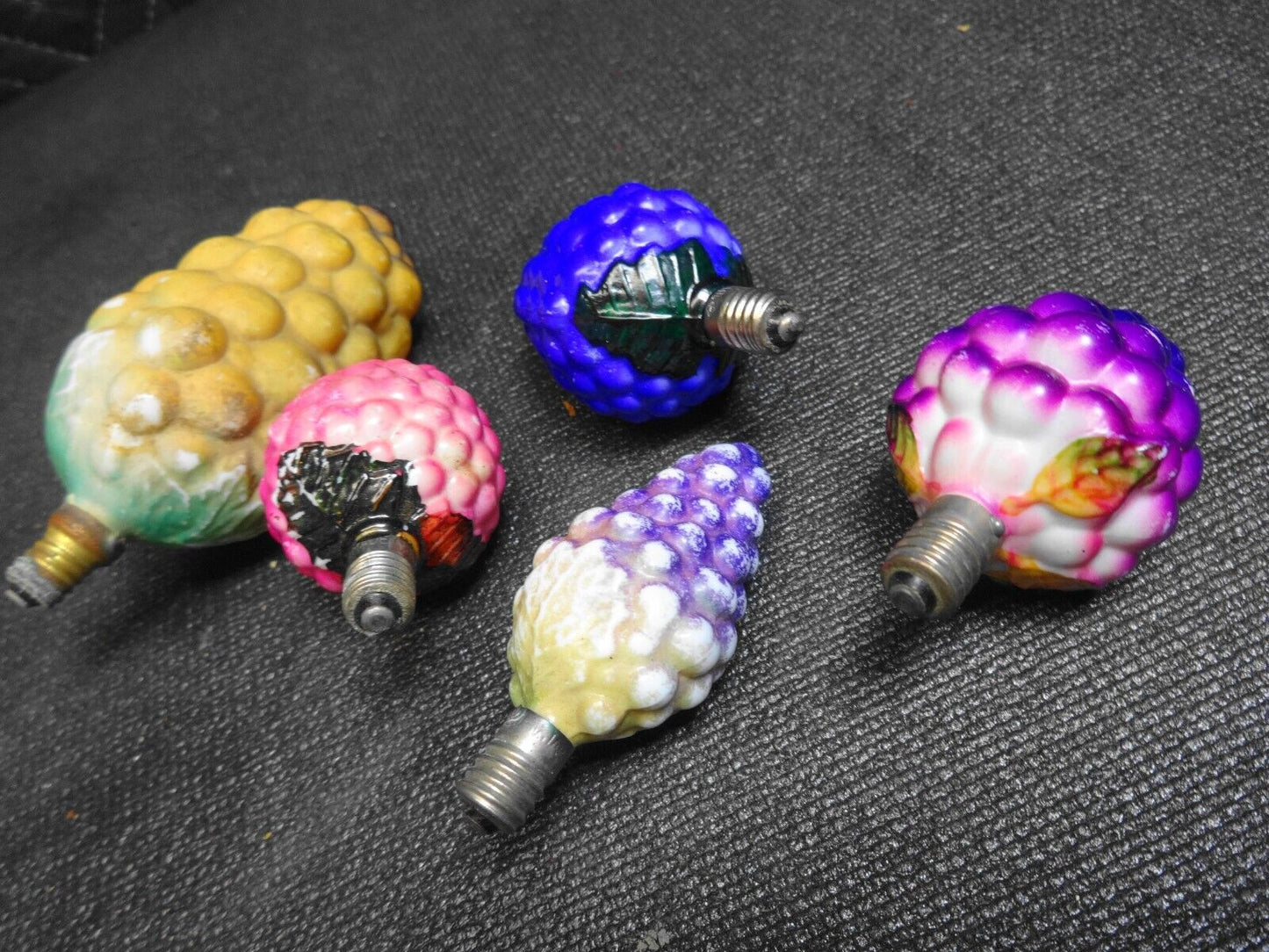 5x Vintage Painted Milk Glass Figural Christmas Light Bulb Bunch Of Grapes Fruit