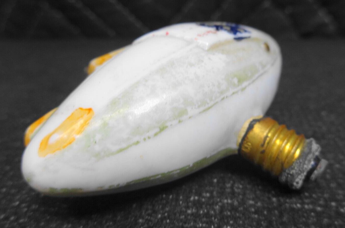 VINTAGE BLIMP AIRSHIP DERIGIBLE ZEPPELIN Figural Milk Glass Light Bulb C6 TESTED