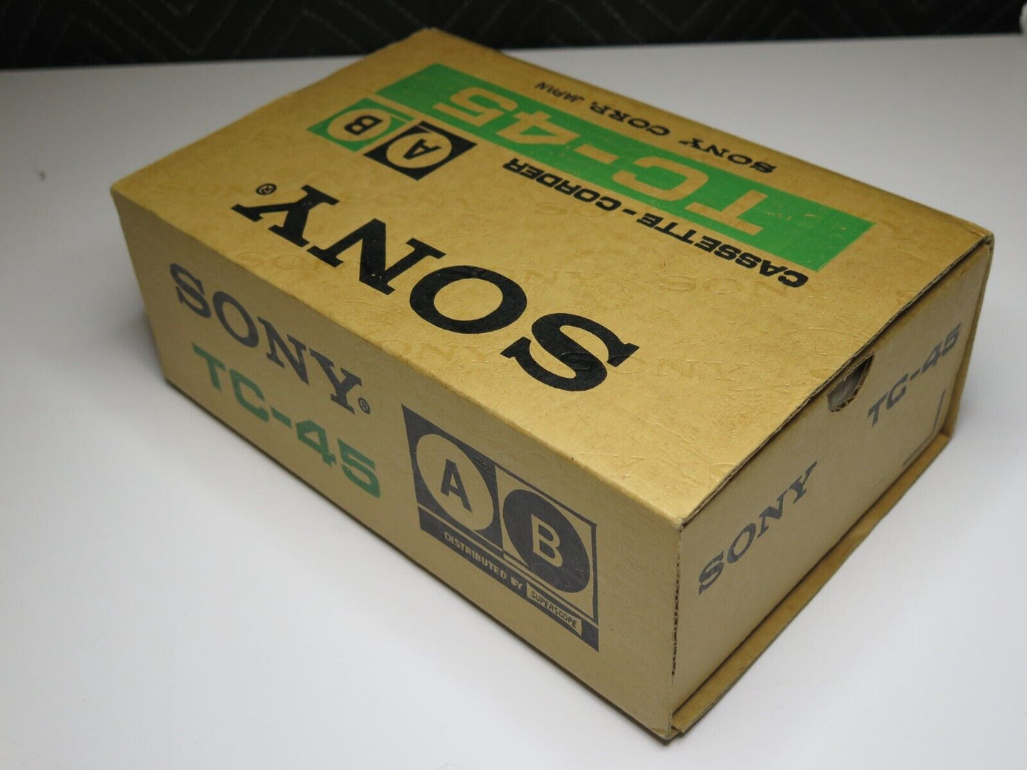 SONY TC-45 TAPE RECORDER CASSETTE PLAYER VINTAGE in Original Box w/ Manual