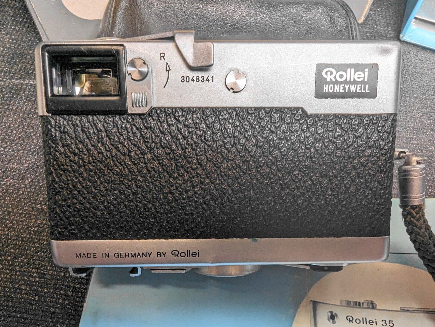 Rollei 35 Germany with 40mm f3.5 Tessar Lens - Box, Leather Pouch, Batt & Manual