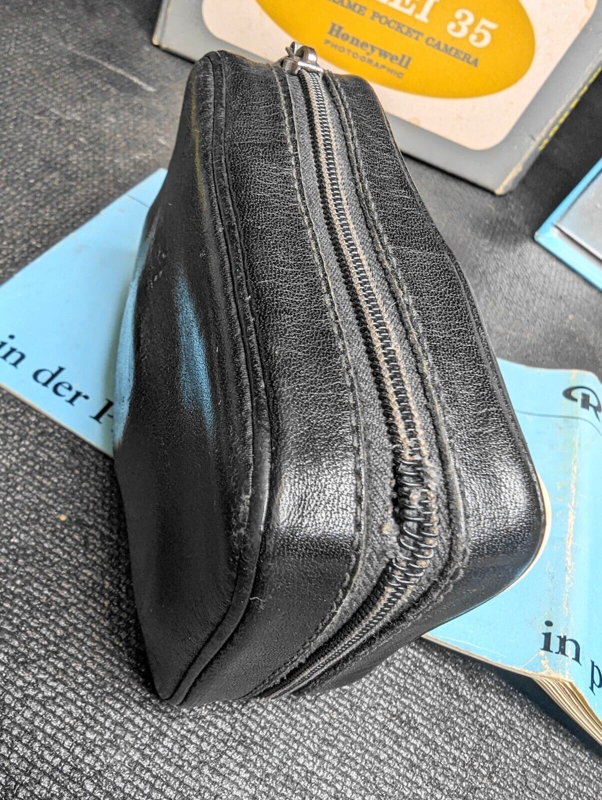 Rollei 35 Germany with 40mm f3.5 Tessar Lens - Box, Leather Pouch, Batt & Manual