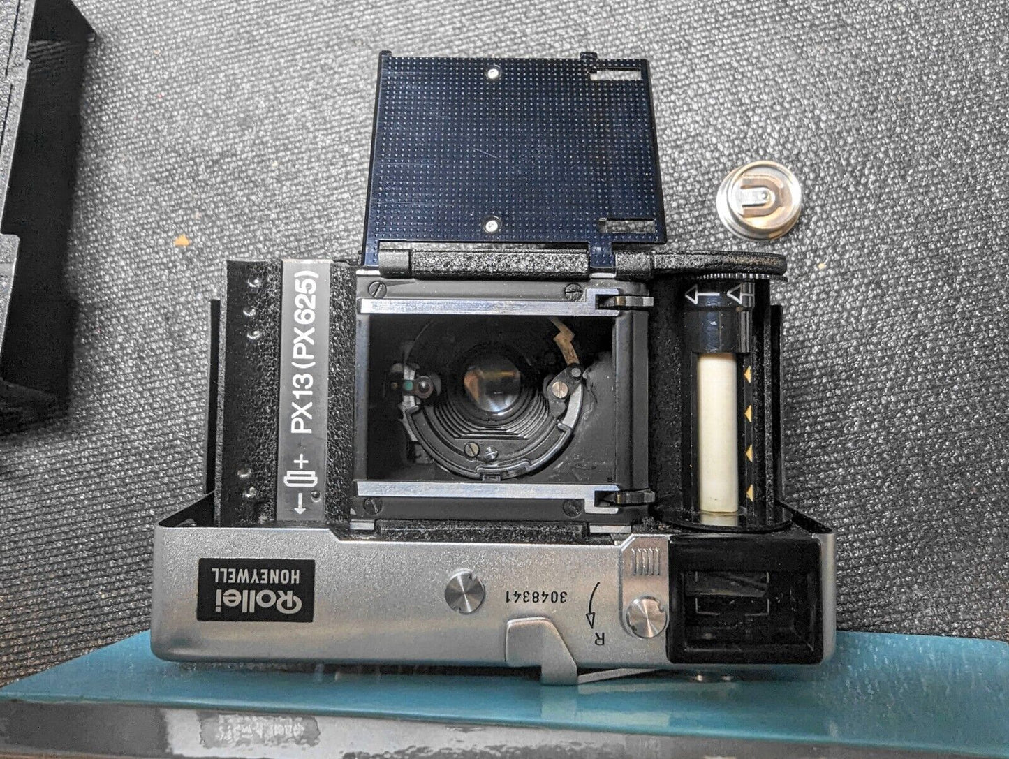 Rollei 35 Germany with 40mm f3.5 Tessar Lens - Box, Leather Pouch, Batt & Manual