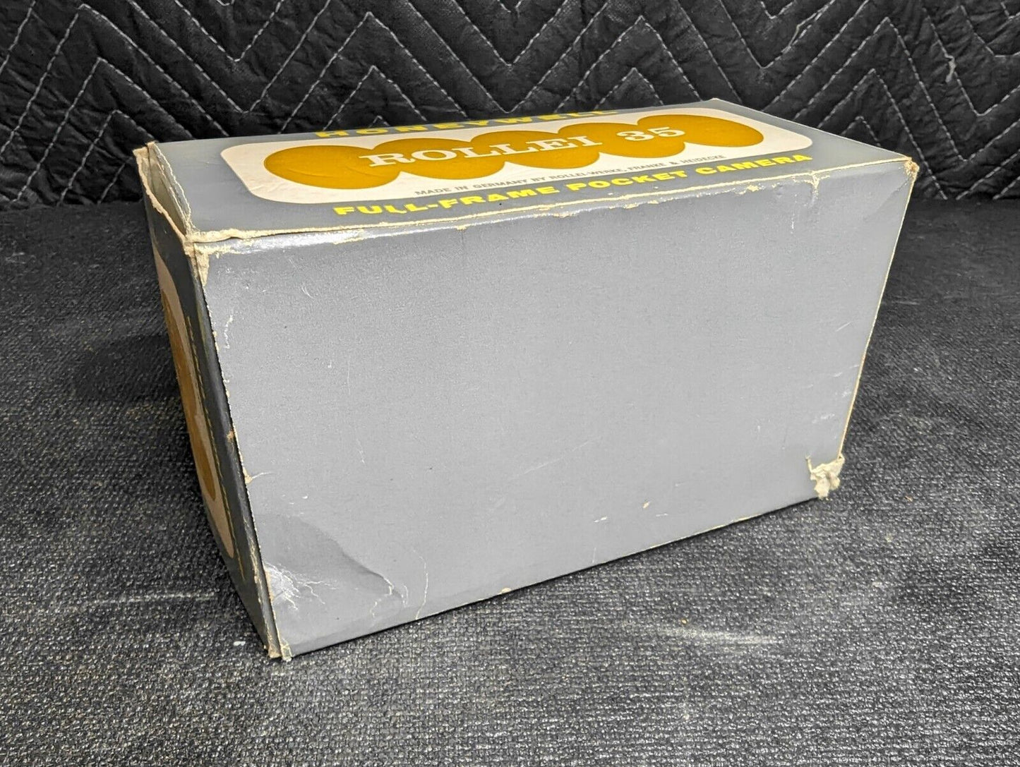 Rollei 35 Germany with 40mm f3.5 Tessar Lens - Box, Leather Pouch, Batt & Manual