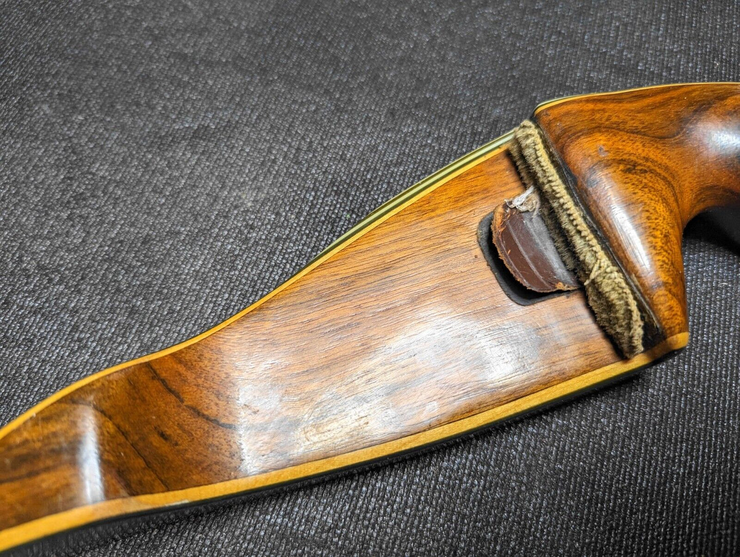 Vintage Bear Kodiak Hunter recurve bow. 60 inch LEFT HAND - 50#