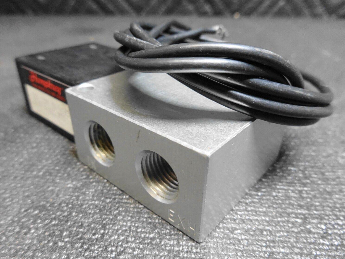 8.0W 0-125 PSI 320 120V AC HUMPHREY VALVE