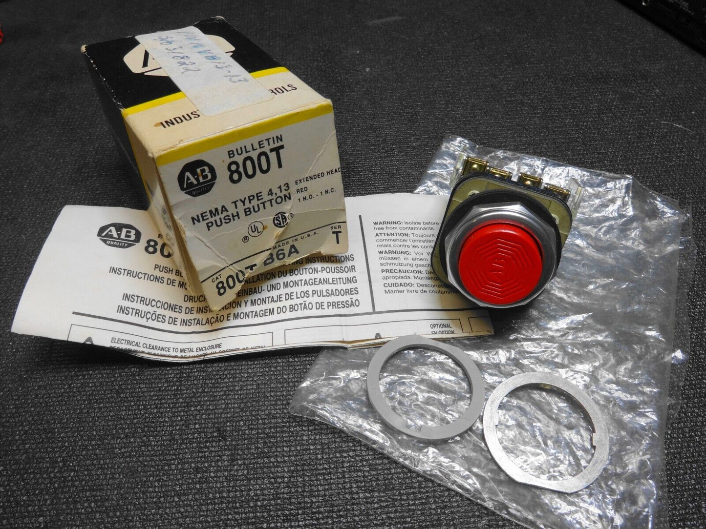 ALLEN BRADLEY 800T-B6A SERIES T PUSH BUTTON TYPE 4,13 EXTENDED HEAD RED *NEW*