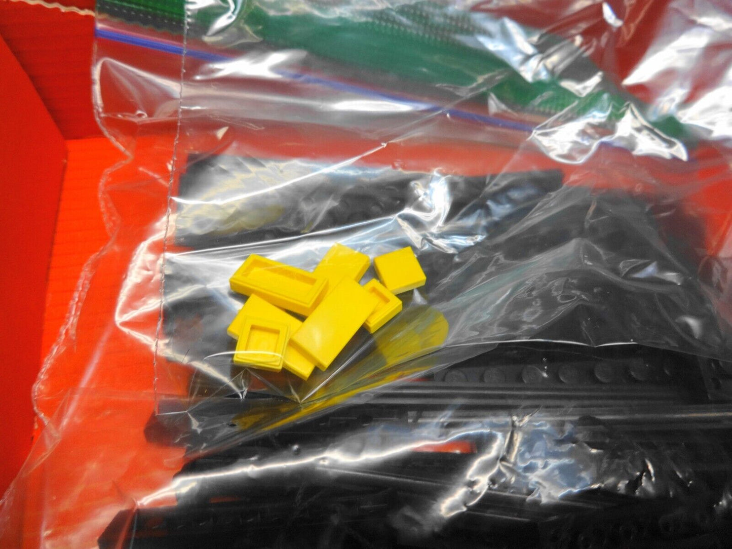 LEGO TECHNIC: Whirlwind Rescue (8856) HELICOPTER - Missing 1 Piece