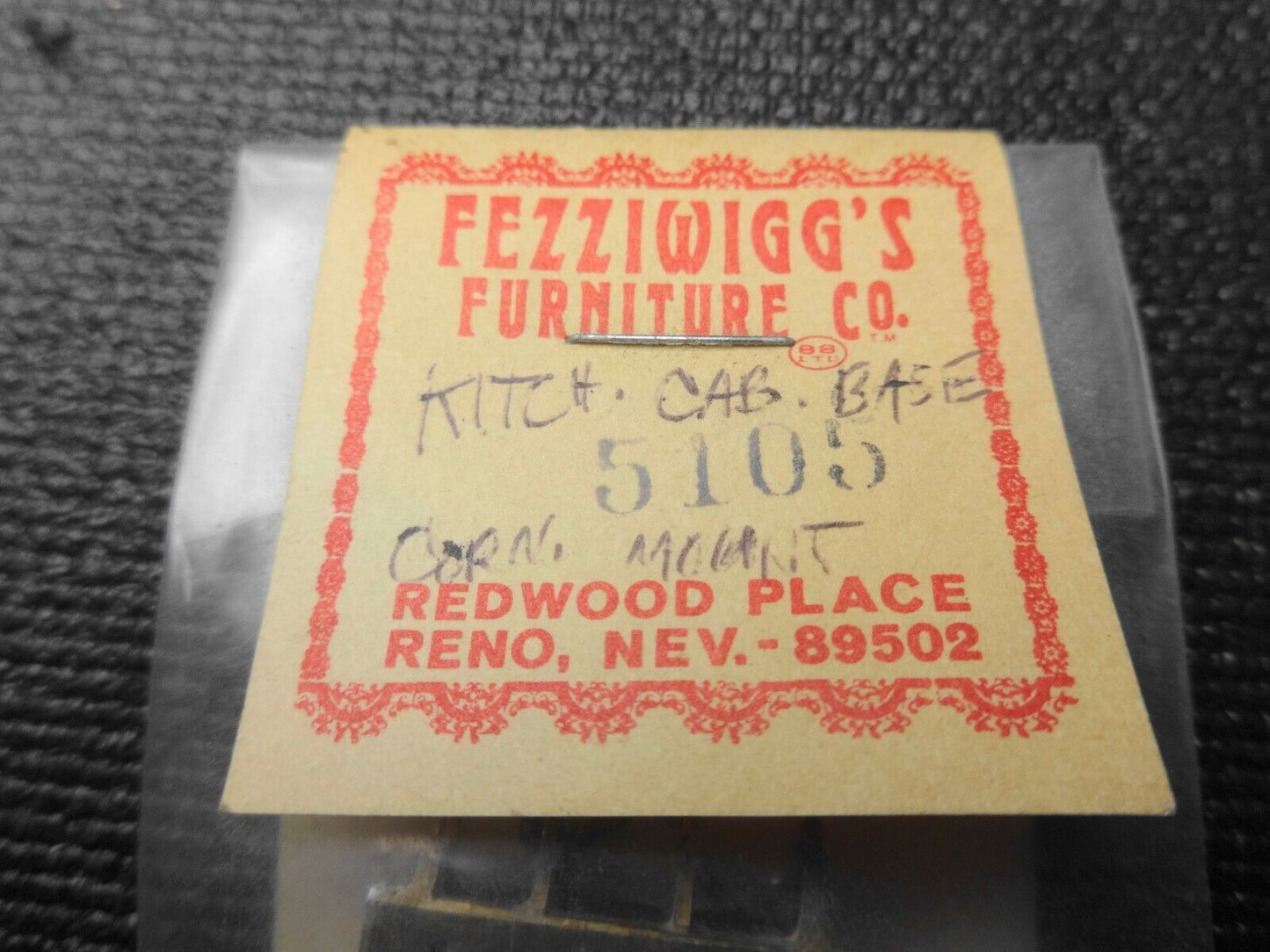 Vintage Fezziwigg's Furniture Co HO - Kitchen Corner Cabinet - Diecast 5105 NOS