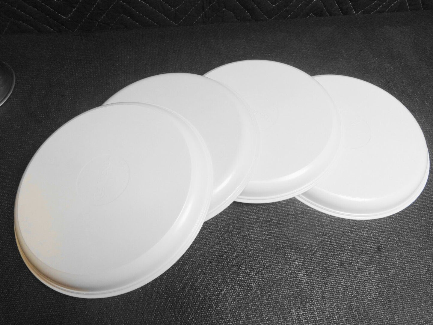 QTY 4 - Le Menu ARMOUR Anchor Hocking High Heat Melamine Microwave Plates 7 3/4"