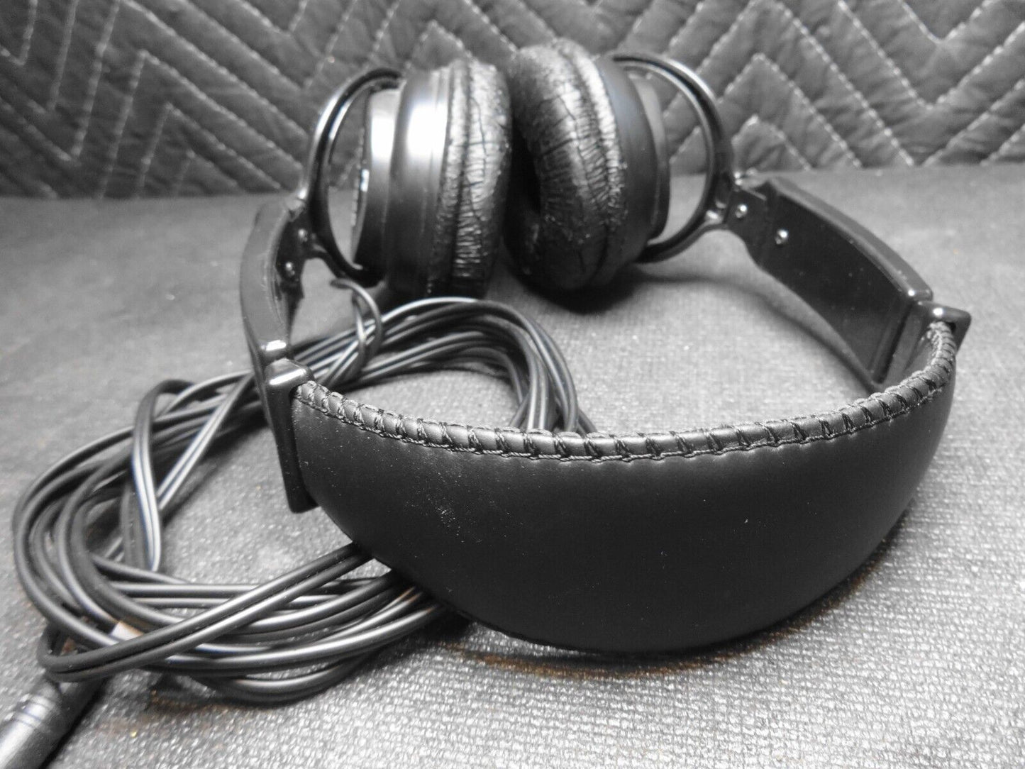 MFJ 392B Ham Radio, Communications, Shortwave Listener Headphone, Volume Control