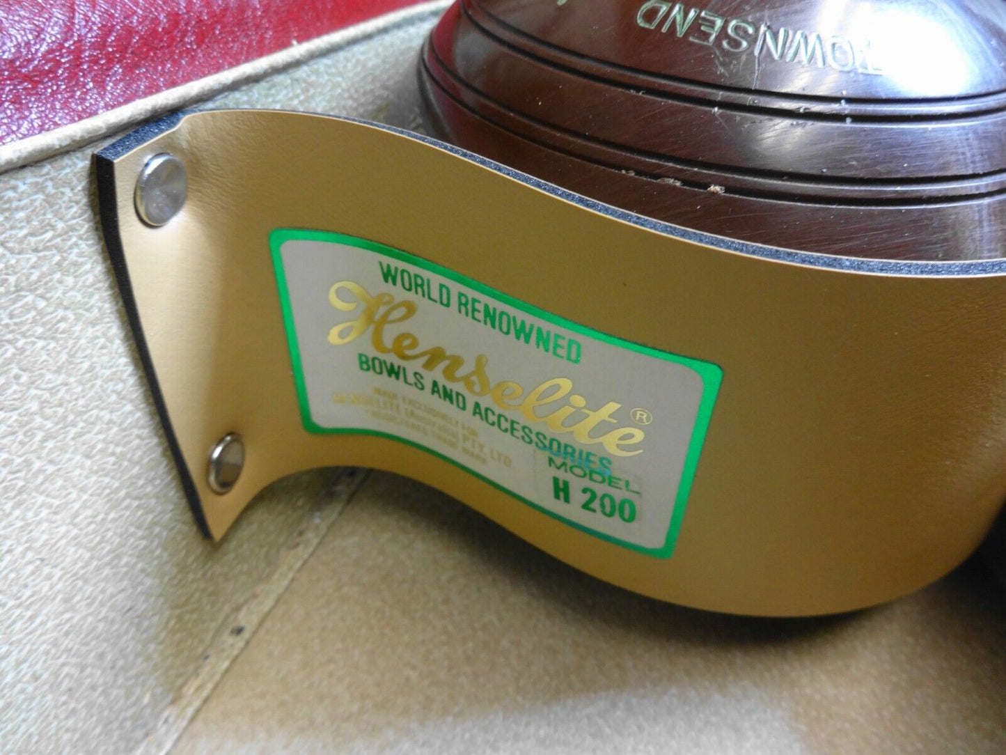 Vintage Henselite Champion Model Lawn Bowl Set of 4 - Size 4 7/8 in case