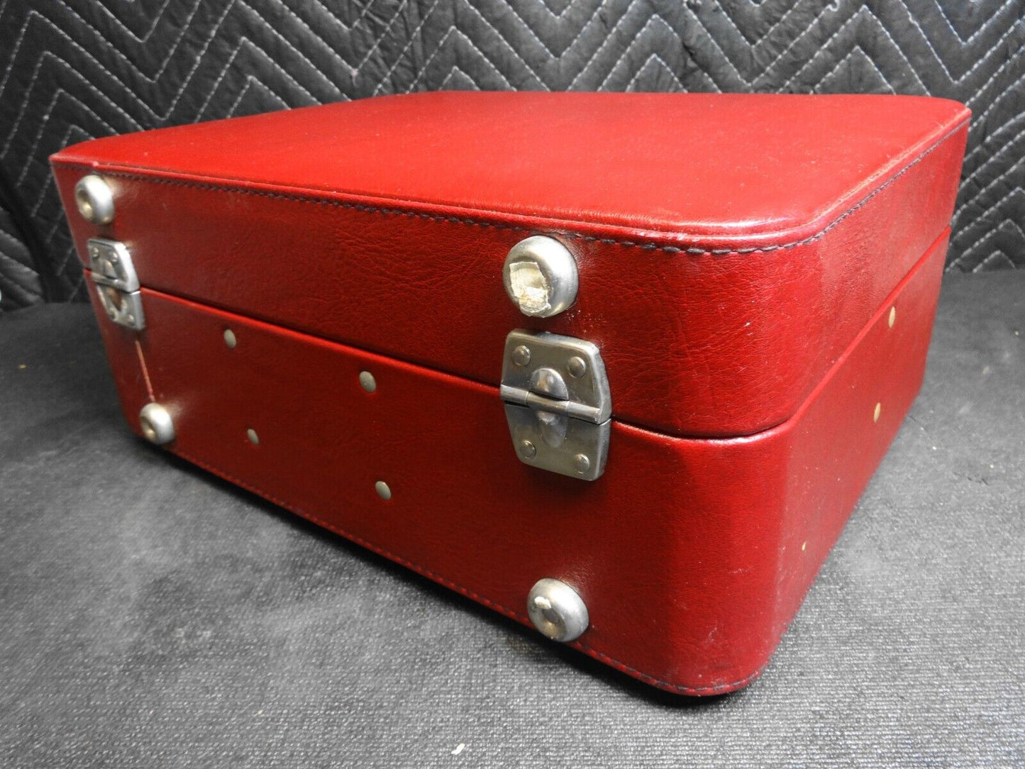 Vintage Henselite Champion Model Lawn Bowl Set of 4 - Size 4 7/8 in case