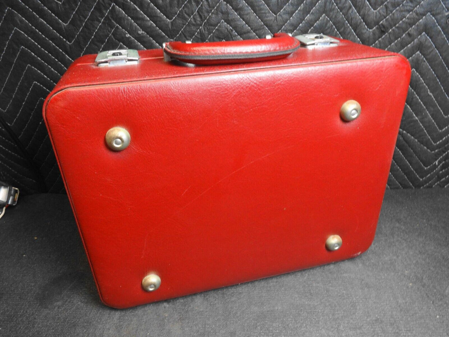 Vintage Henselite Champion Model Lawn Bowl Set of 4 - Size 4 7/8 in case