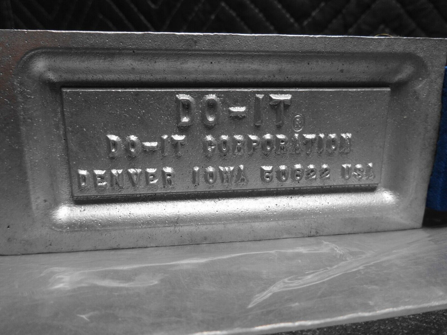 DO IT Molds BUZZ SPIN - BSJ-2-3812 - 3/8 & 1/2 Oz Lead Weight Mold