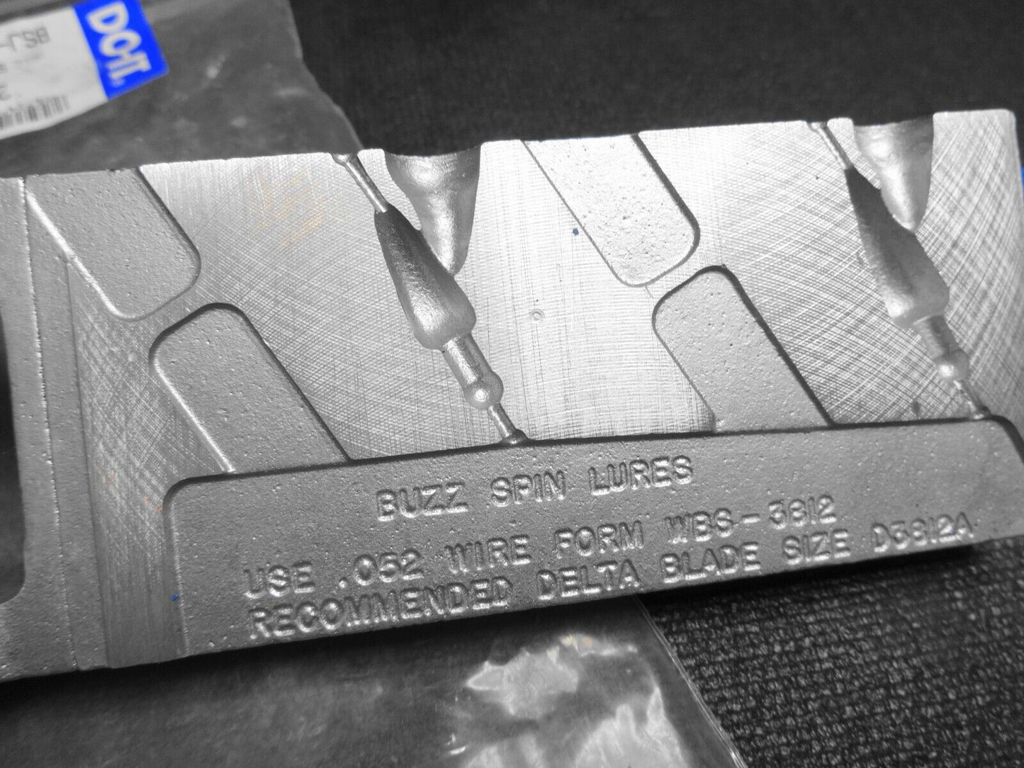 DO IT Molds BUZZ SPIN - BSJ-2-3812 - 3/8 & 1/2 Oz Lead Weight Mold