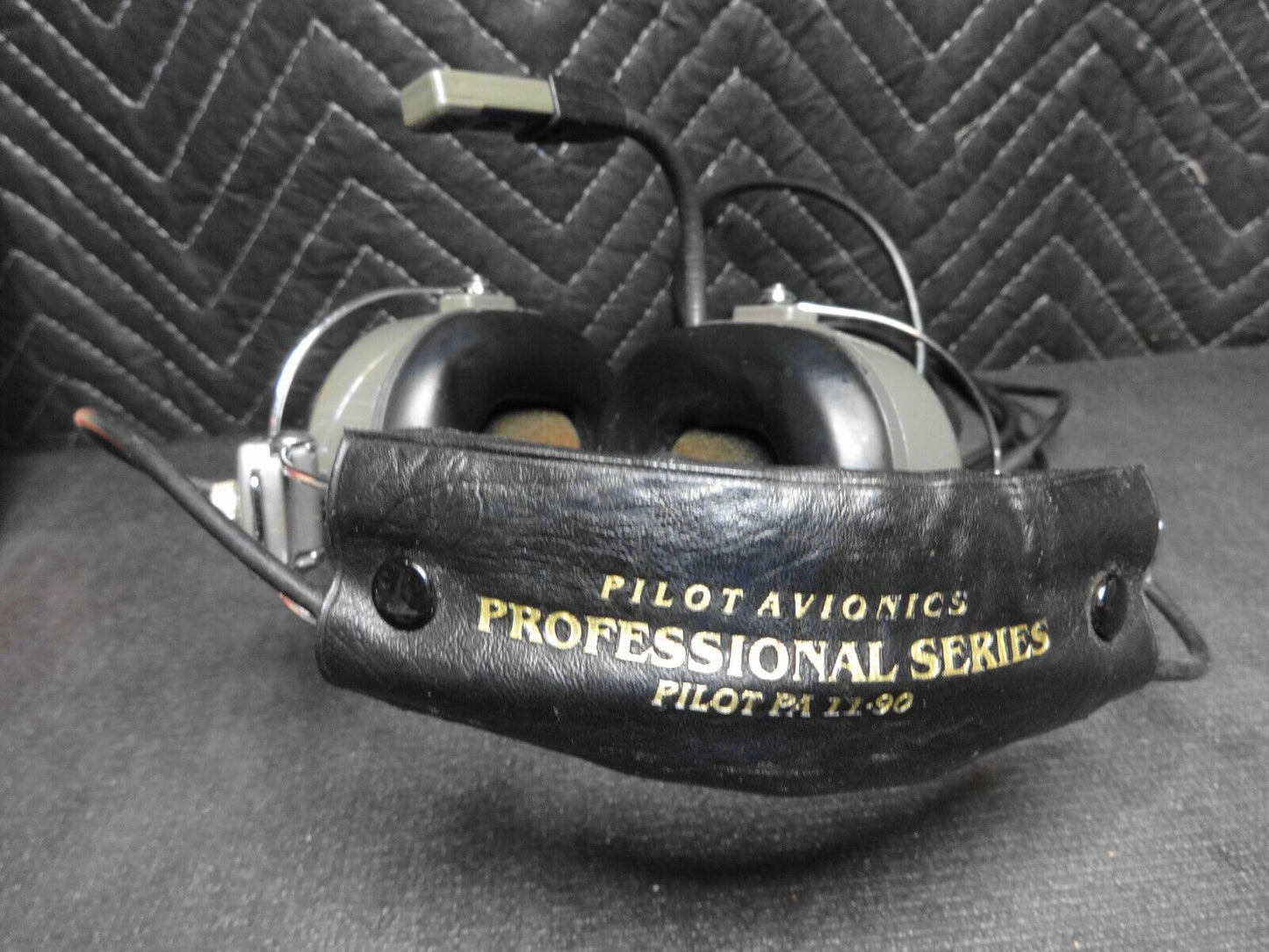 Pilot Avionics Professional Series Aviator Headphones PA 11-90