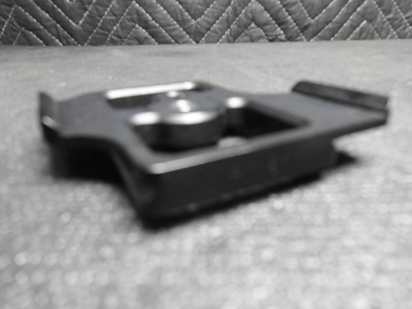 Kirk PZ-51  Arca Style Quick Release Camera Plate for Fujifilm S1 Pro