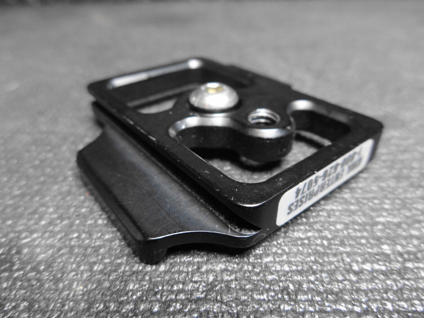 Kirk PZ-51  Arca Style Quick Release Camera Plate for Fujifilm S1 Pro