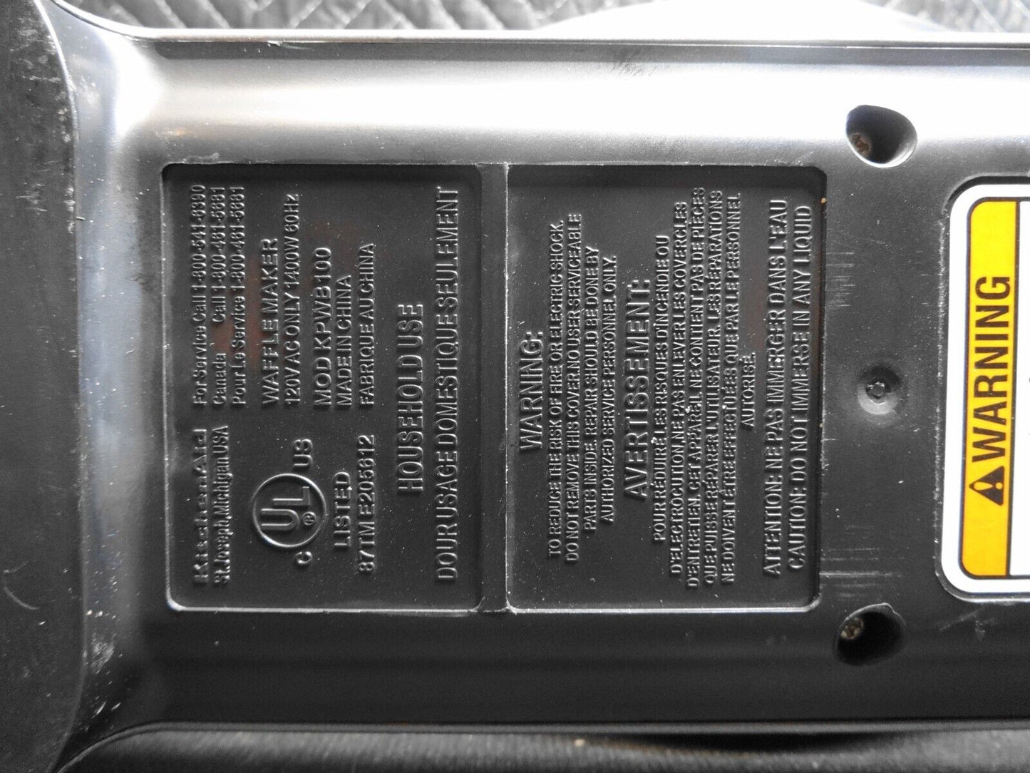 KitchenAid KPWB100 Pro Line Series Rotating Belgian Waffle Baker Appliance maker