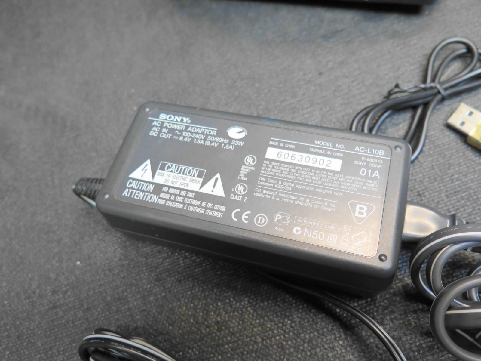 Sony DCR-TRV830 Digital8 Camcorder w/ Video Transfer Cables - *SERVICED*